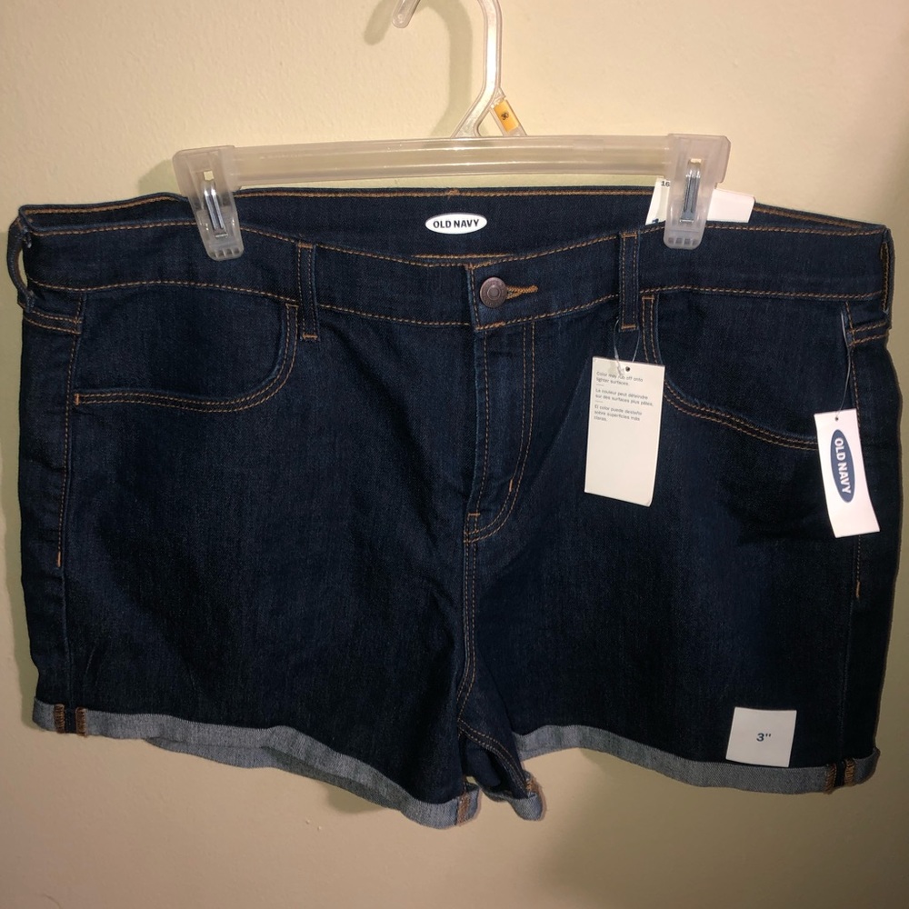 OLD NAVY JEAN SHORTS SIZE 16